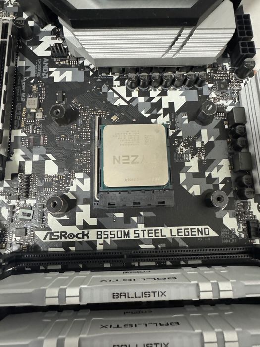 Asrock B550M + ryzen 5 5600x + Ballistix 2x8GB DDR4-3000