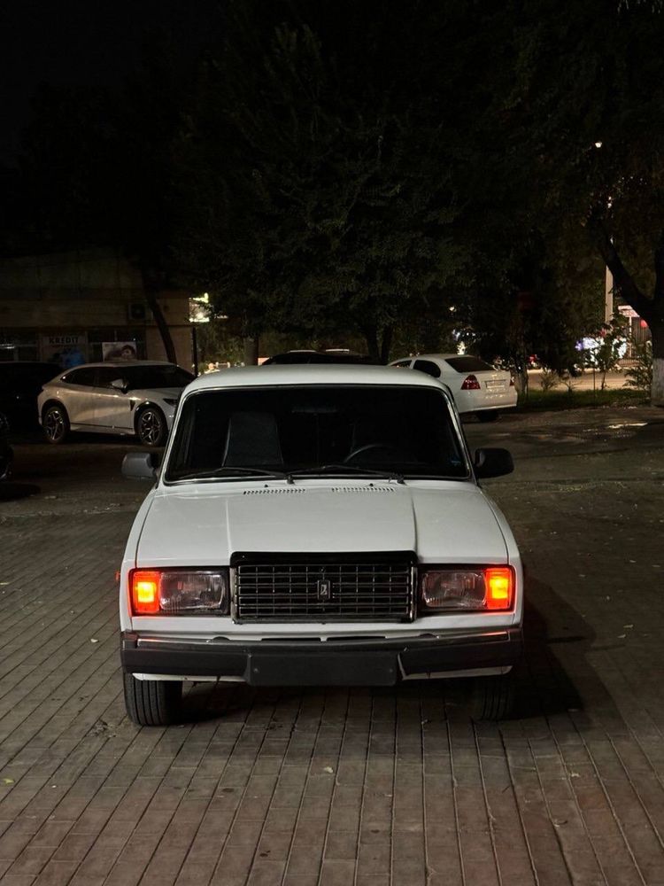 Ваз 2107 год 2000