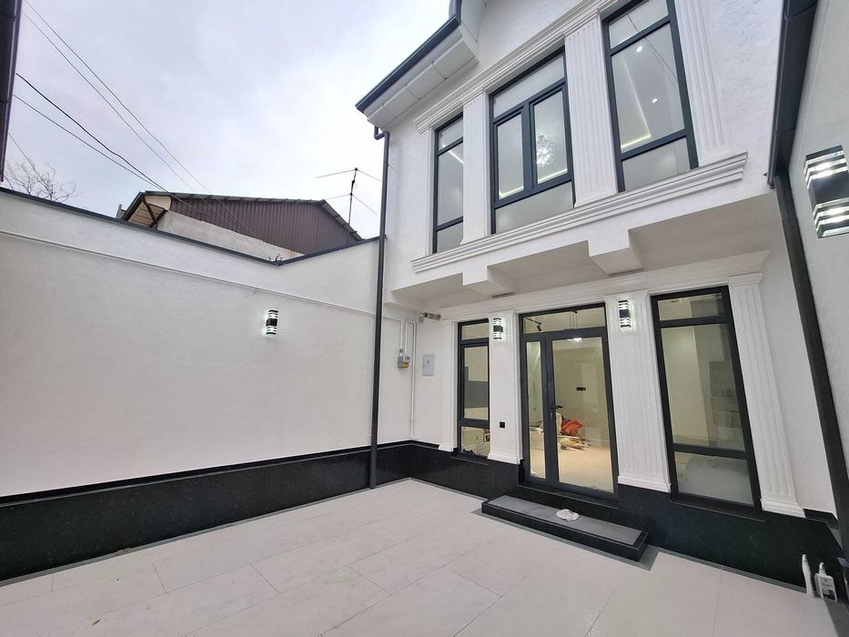 Продаётся дом в Яшнабадском районе ( Дубовый).