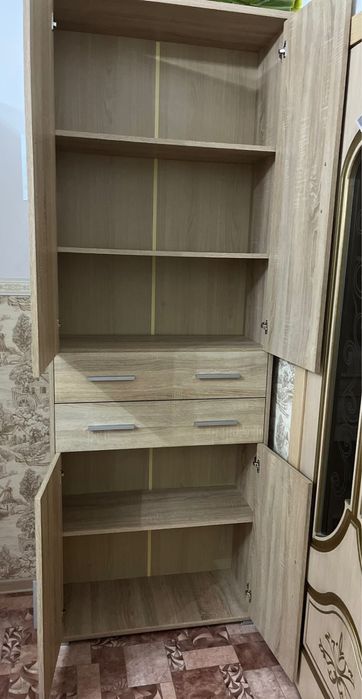 Шкаф в идеальном состояние