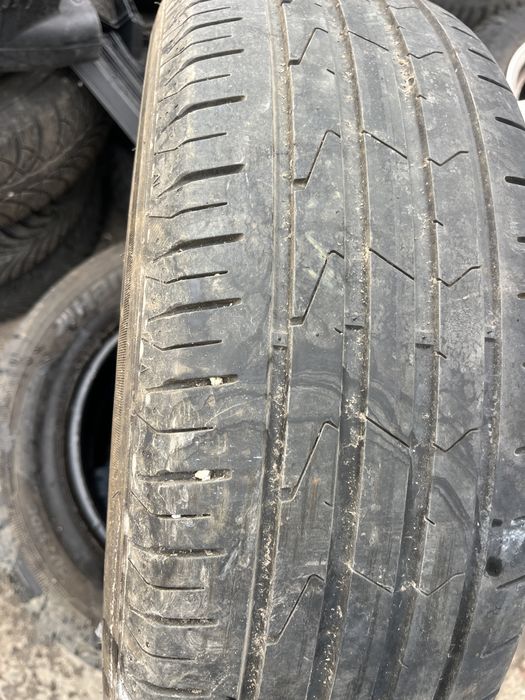 2 бр летни гуми 215 65 16 Hankook