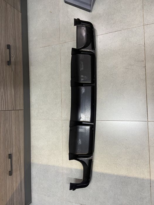 Губа диффузор спойлер в бампер Бмв е39 губа диффузор Bmw e39 спойлер