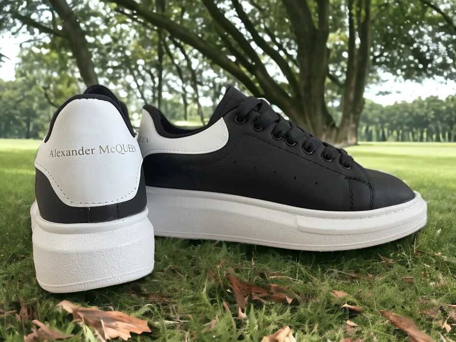 Adidasi Alexander McQueen / Adidasi Unisex Noi