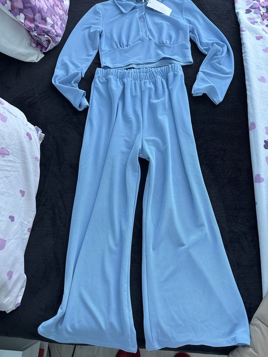 Дамски Комплект в нежно синьо - М