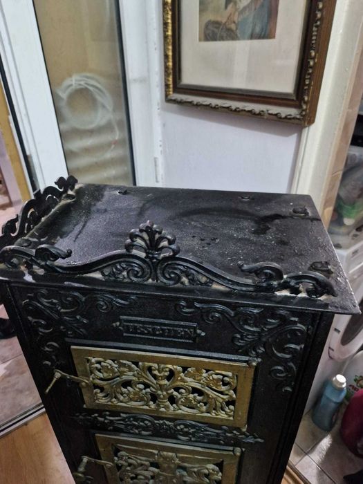 Soba fonta veche Tesghen