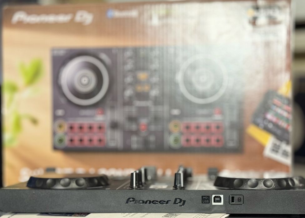 Контролер PIONEER DJ, DDJ-200, Черен