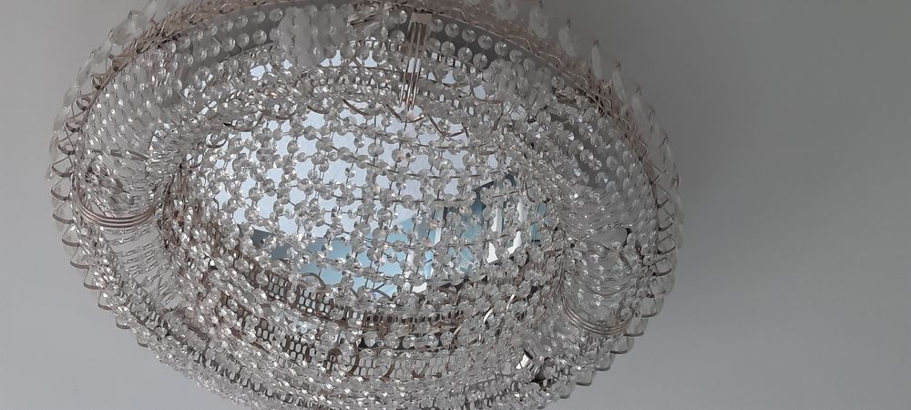 Хрустальная люстра