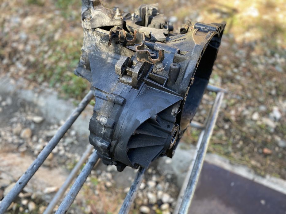 Cutie viteze ford c max  2.0 tdci