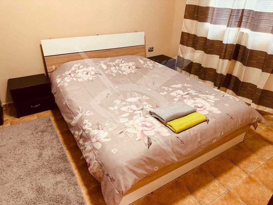 Дава се под наем Двустаен апартамент в Варна, Колхозен пазар - 45 кв.м за 350 € - Снимка #2