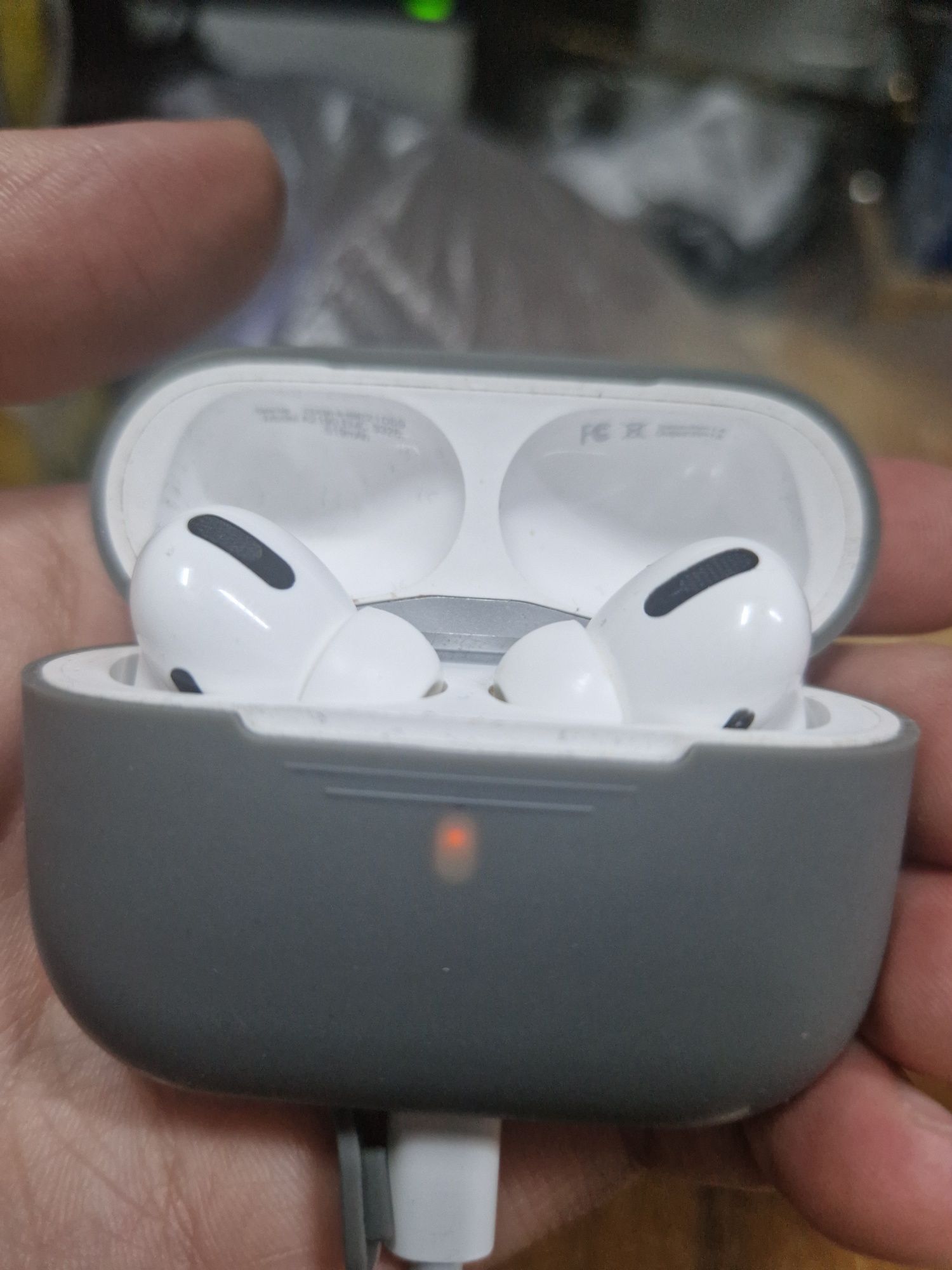 Срочно продам Оригинал air pods pro