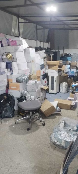 lichidare de stoc marfa de târg 10.000 EURO