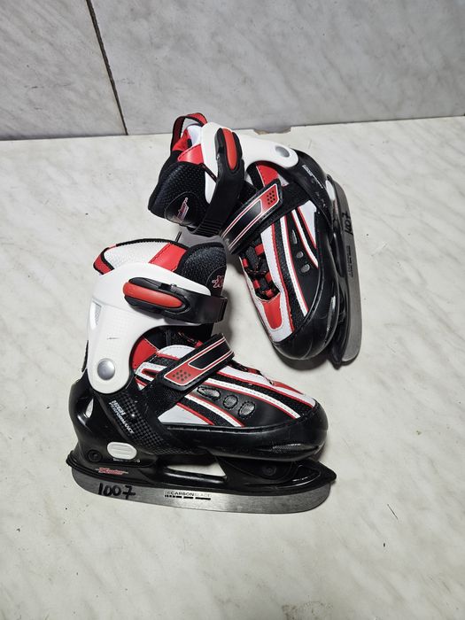 Patine 1007 gheata reglabile   marime 33-34-35-36 .