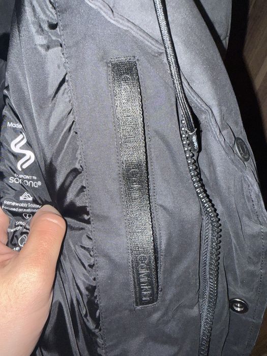 ЧИСТО НОВО зимно яке Calvin Klein