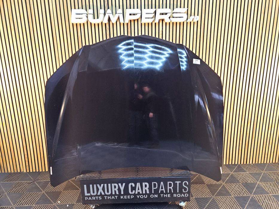 Lamborghini URUS 2018/2025 4ML capotă perfectă neagră pelicula C484