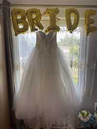 Rochie de mireasa,halat bride+accesorii