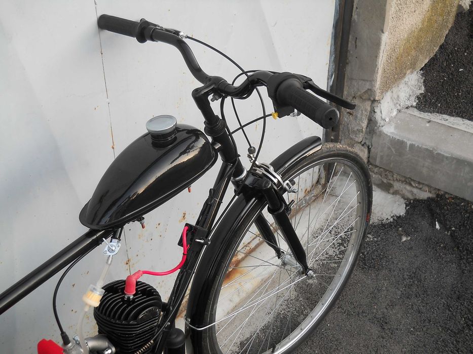 bicicleta cu motor  termic 2t