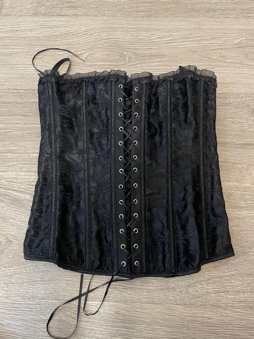 Продам корсеты женские