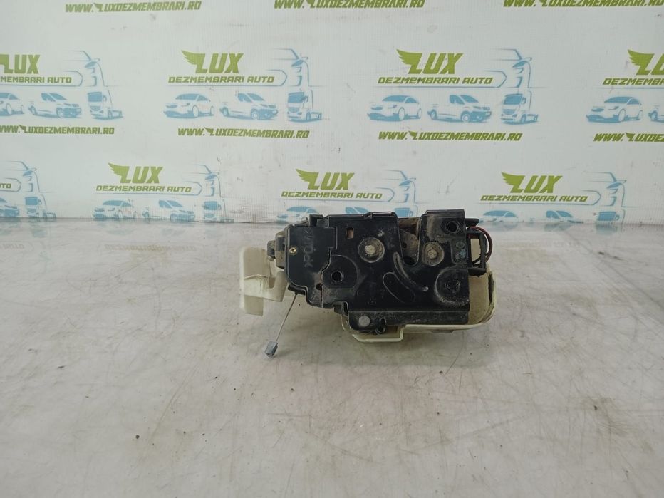 Broasca usa stanga fata Volkswagen VW Passat B5.5 [facelift] [2000 -