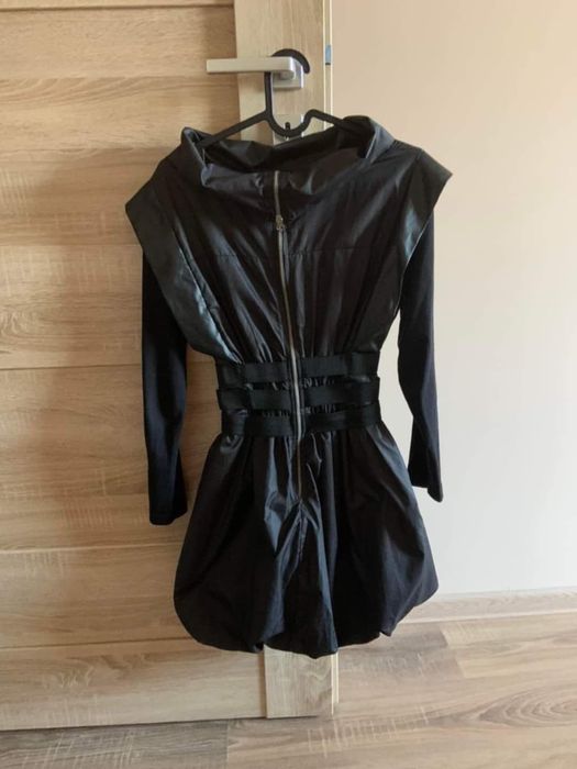 Бутикова черна рокля