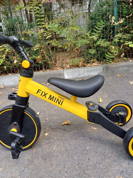 Bicicleta de echilibru Trike Fix Mini 3in1 galbena