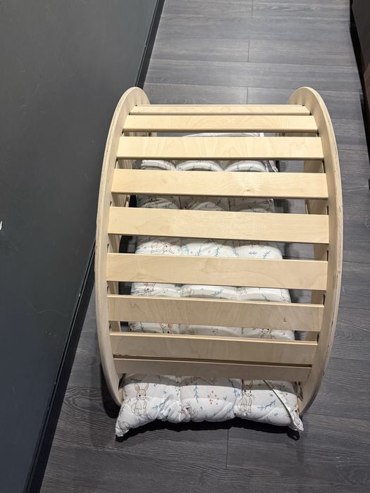 Дървена люлка,катерушка,бюро-3 в едно