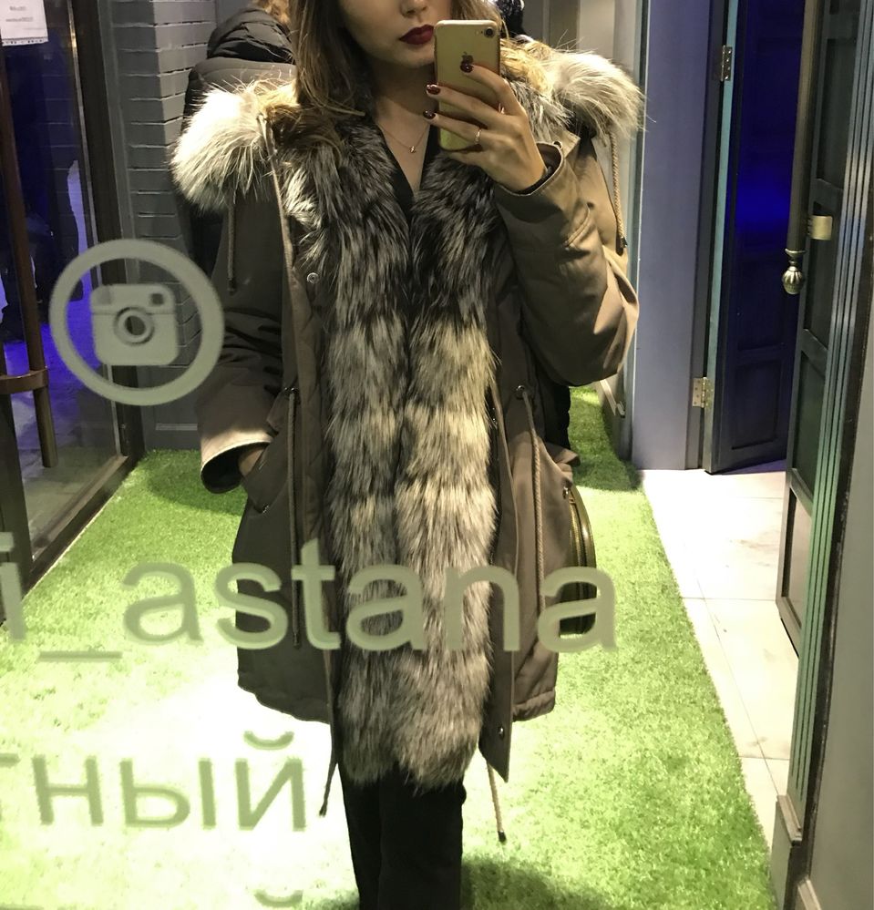 Парка в сером цвете