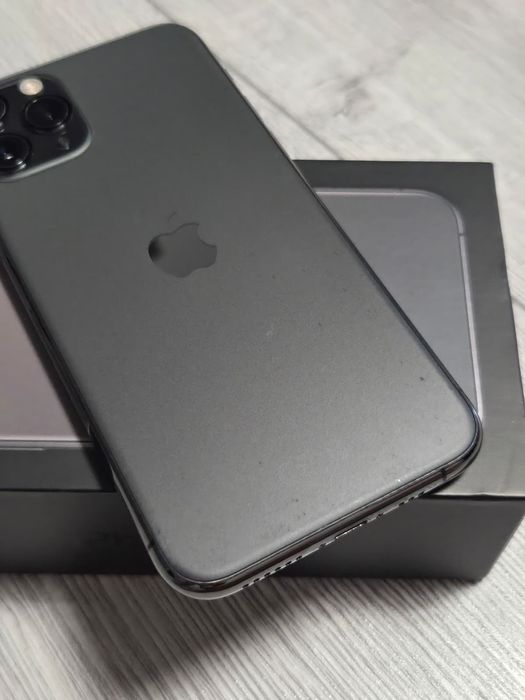 Vând iPhone 11 Pro, 64GB