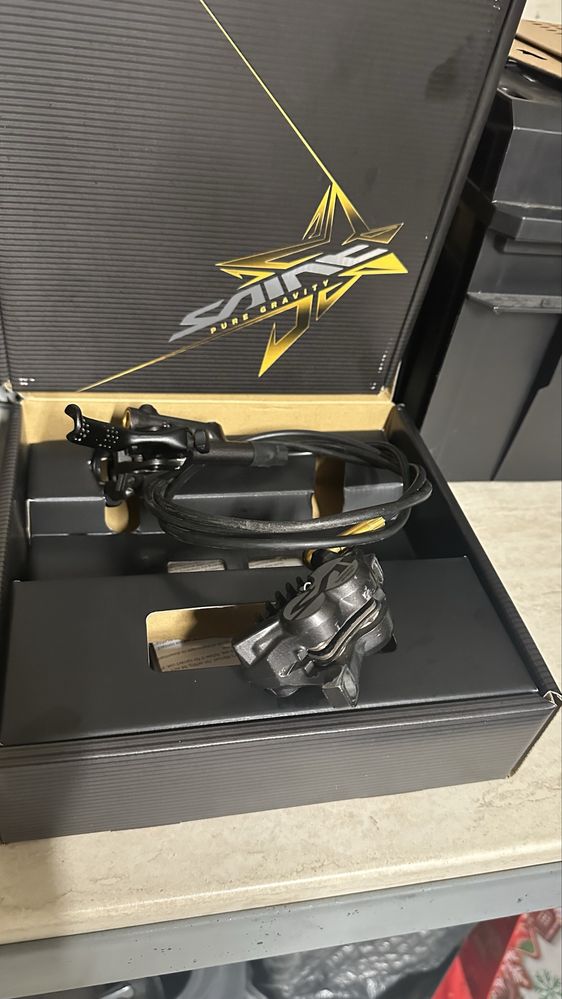 Shimano Saint комплект спирачки