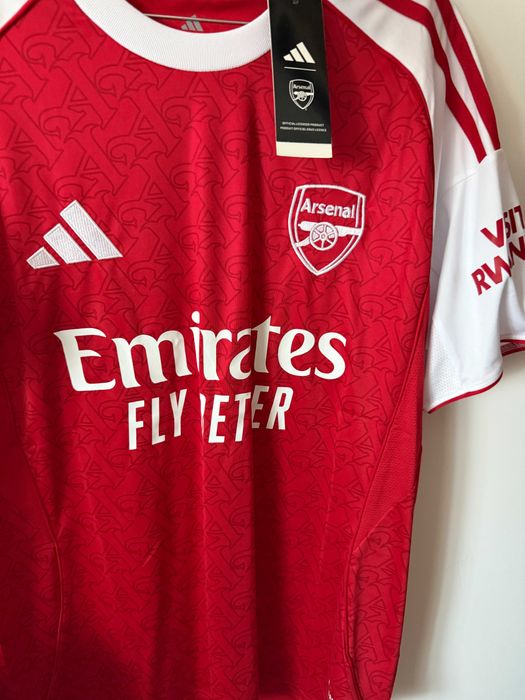 Tricou Arsenal sezonul nou acasa fotbal