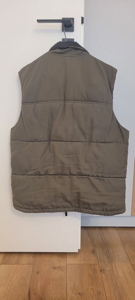 Vesta  H&M  vând