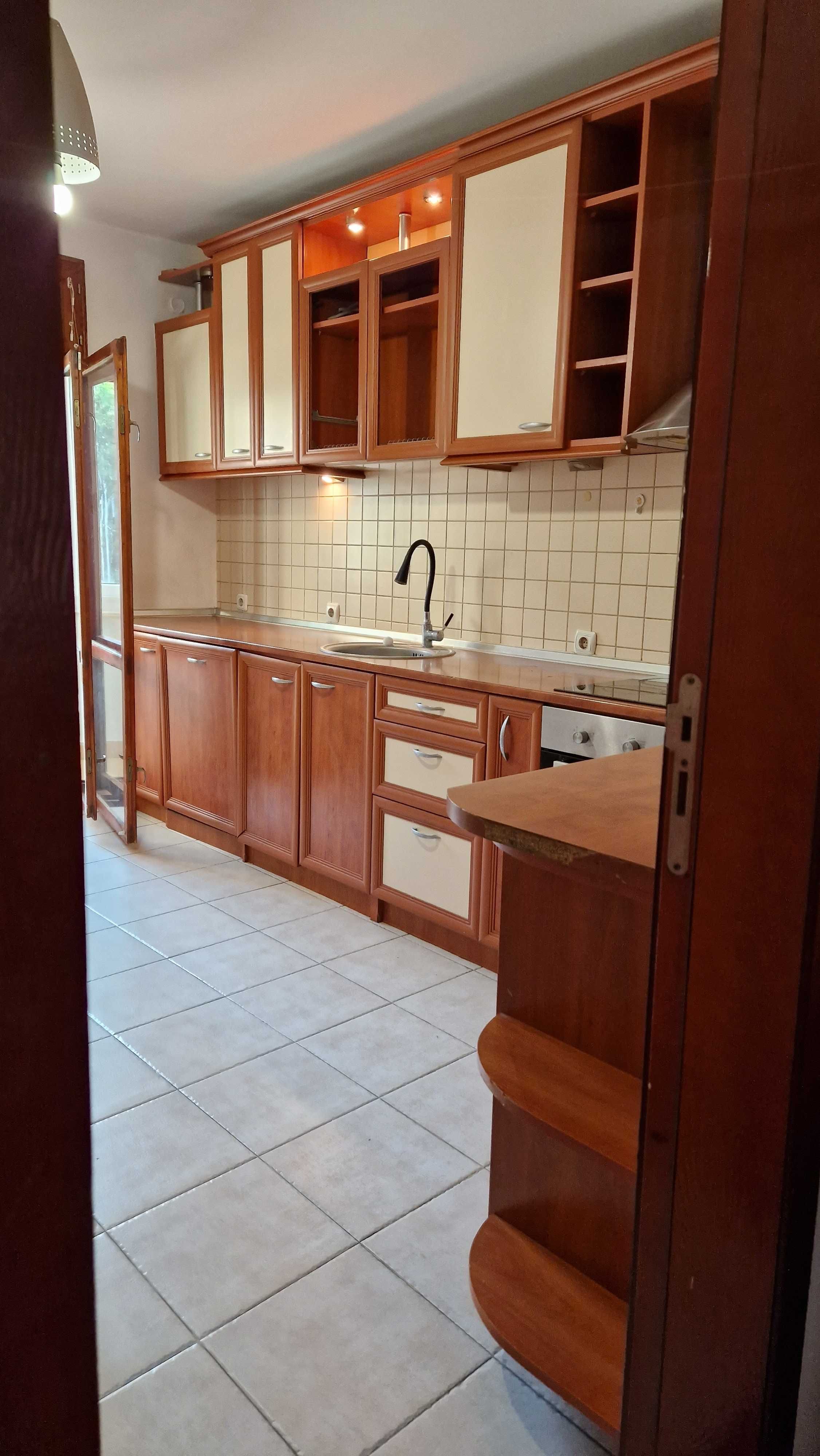 Собственик продава четиристаен апартамент в гр. Пловдив Кючук Париж