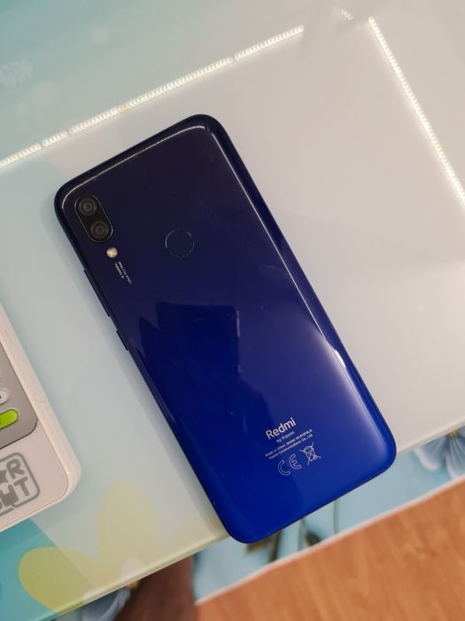 Телефон Redmi  7