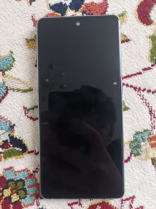 Продаю samsung s20fe