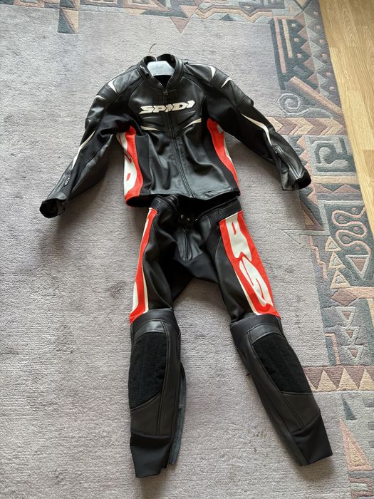 Combinezon SPIDI din doua bucati marimea 48