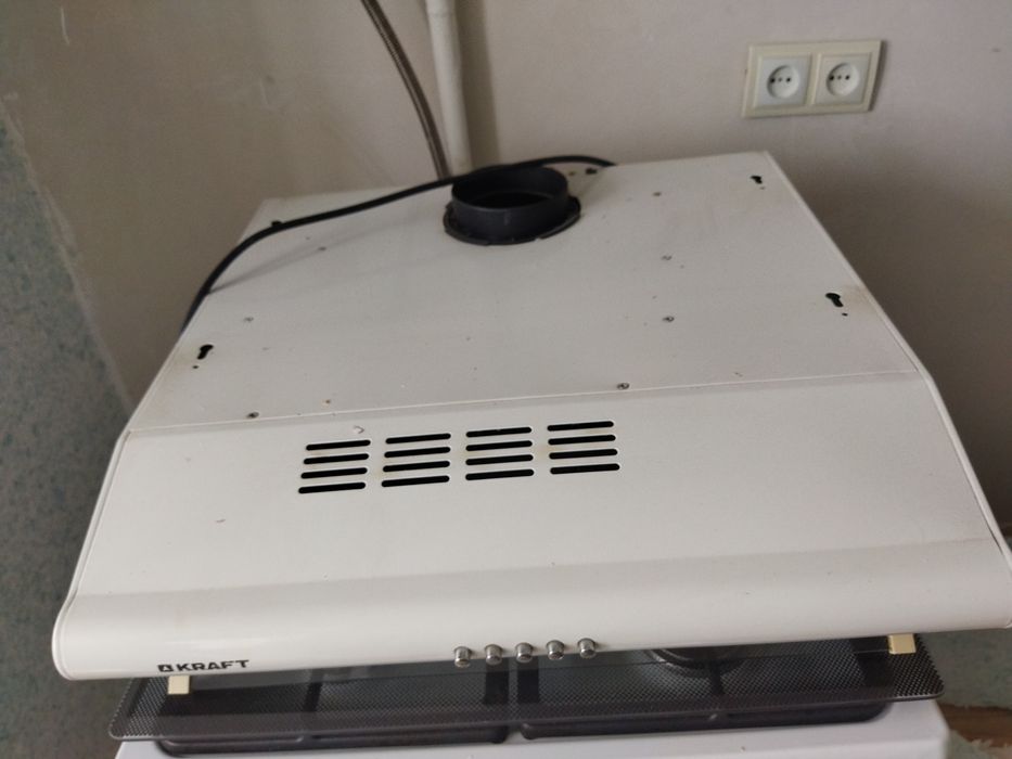 Продам вытяжку Kraft