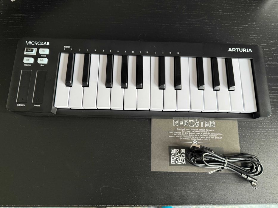 Arturia MicroLab Mk3 Black Миди клавиатура