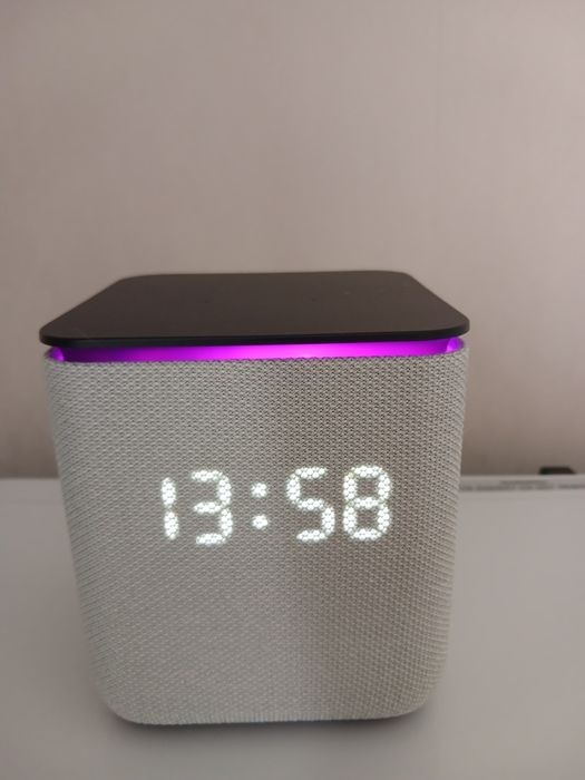 Станция алиса  Яндекс  ( миди)