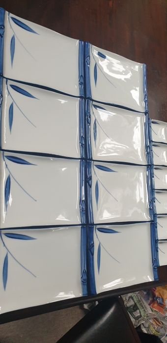 Farfurii pentru sushi cu ramekins