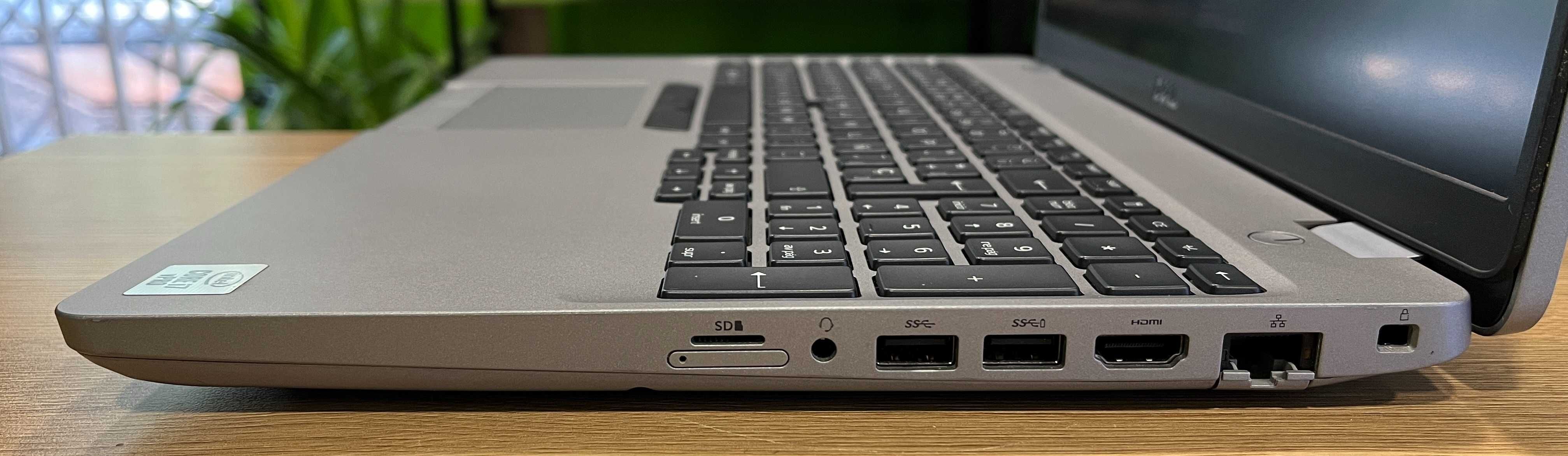 Ноутбук Dell Latitude 5511. Core i5-10400H 2.6/4.6GHz, 8/256 GB
