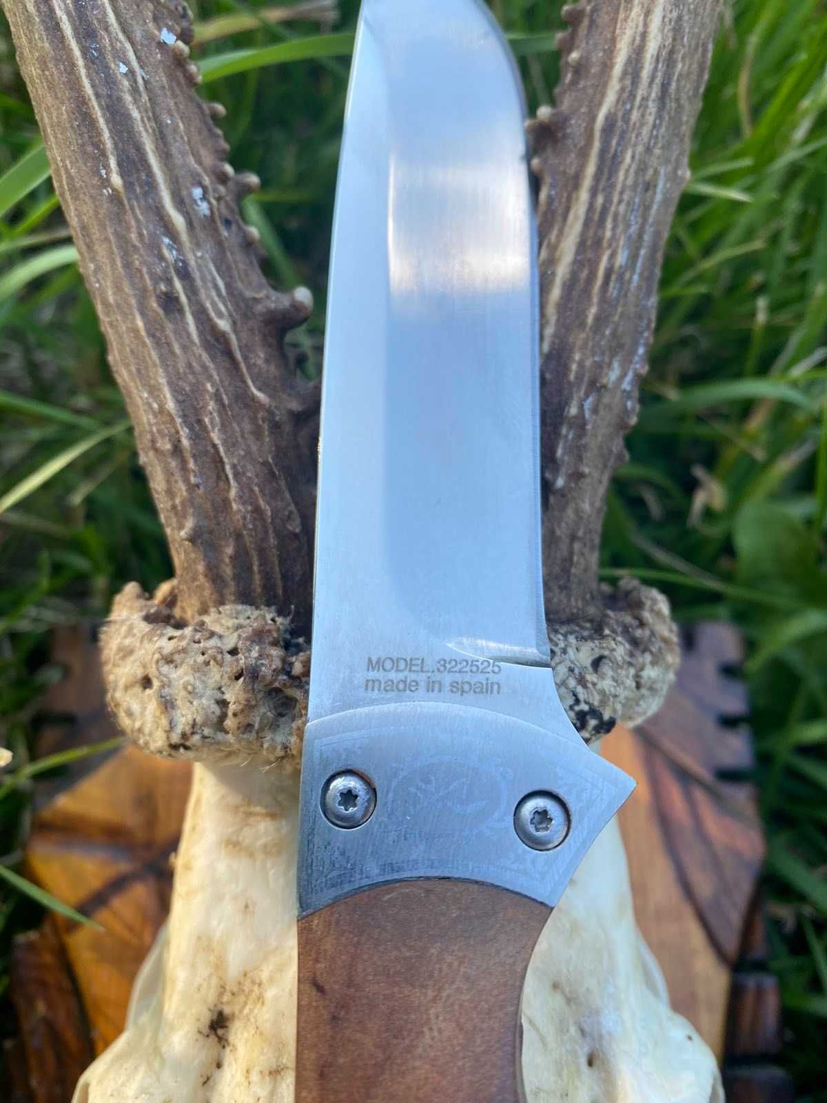 Ловен нож BROWNING дървена дръжка калъф свирка точило ножове лов къмпи