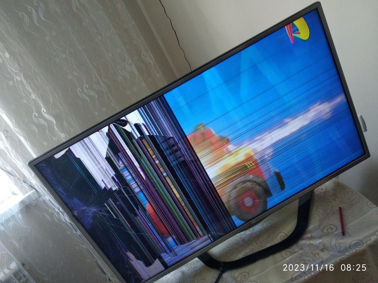 LG SMART TV 42 Телевизор экрани синган, б/у