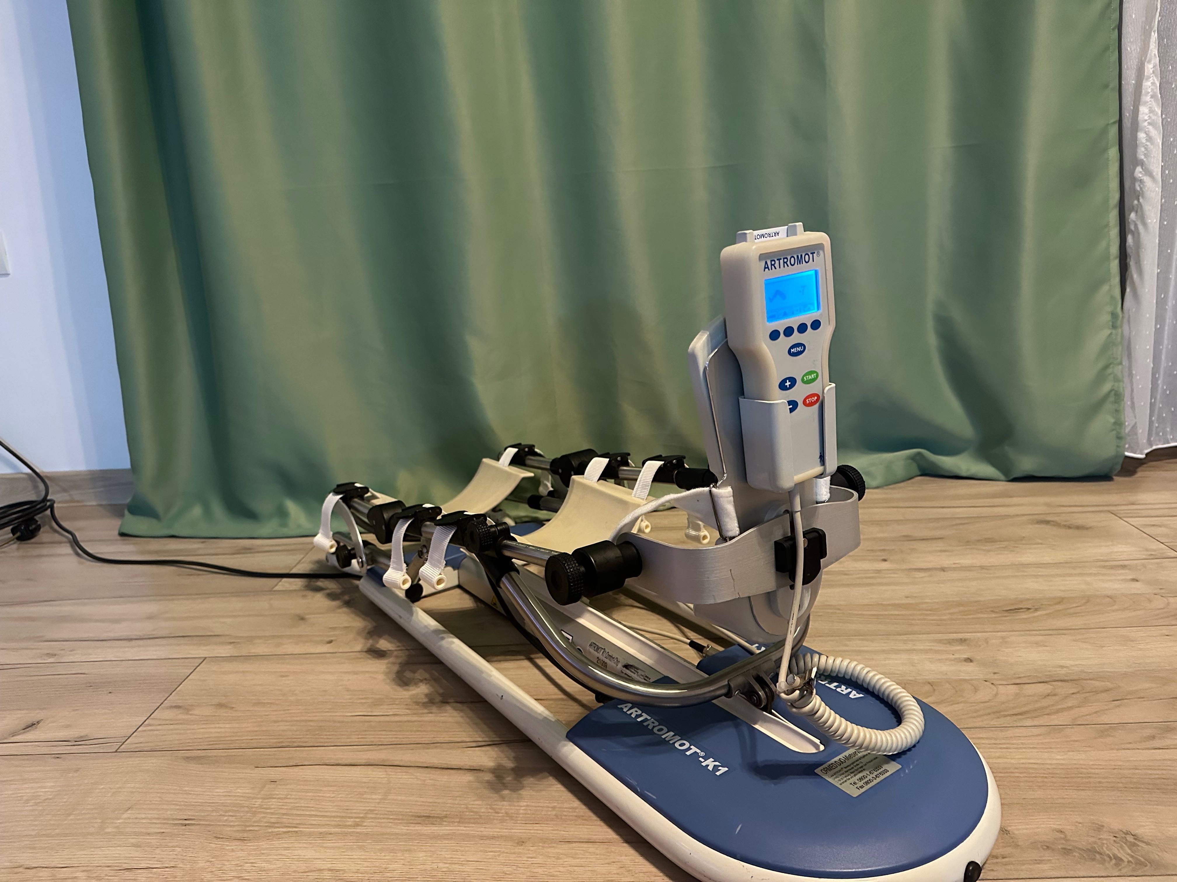 Inchiriez artromot k1  recuperare picior