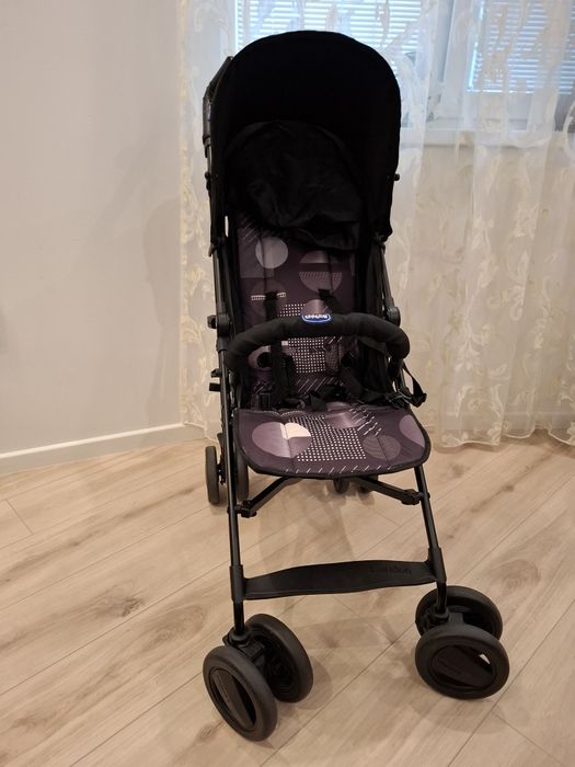 Компактна детска количка марка Chicco, модел London