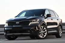 Kia Sorento Full option 4X4 SUV / Panoramic / TVA deductibil / BONUS set jante KIA