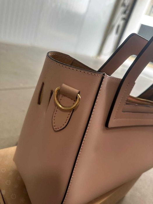 Geanta de piele roz prafuit Italia