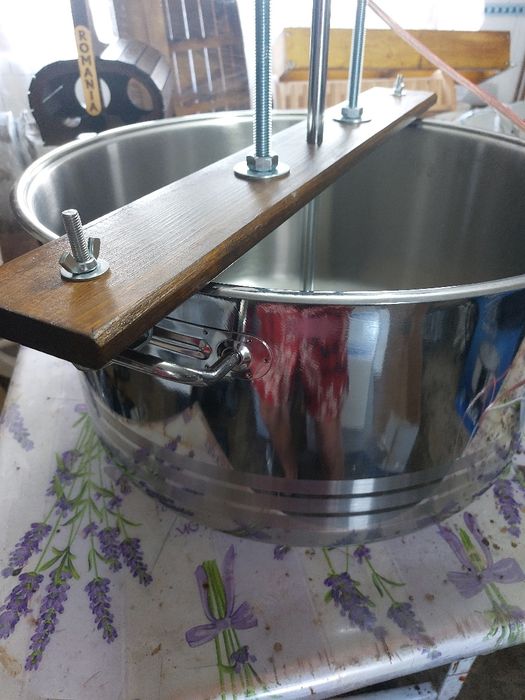 Oala cu amestecare gemuri,zacusca,bulion,ketchup