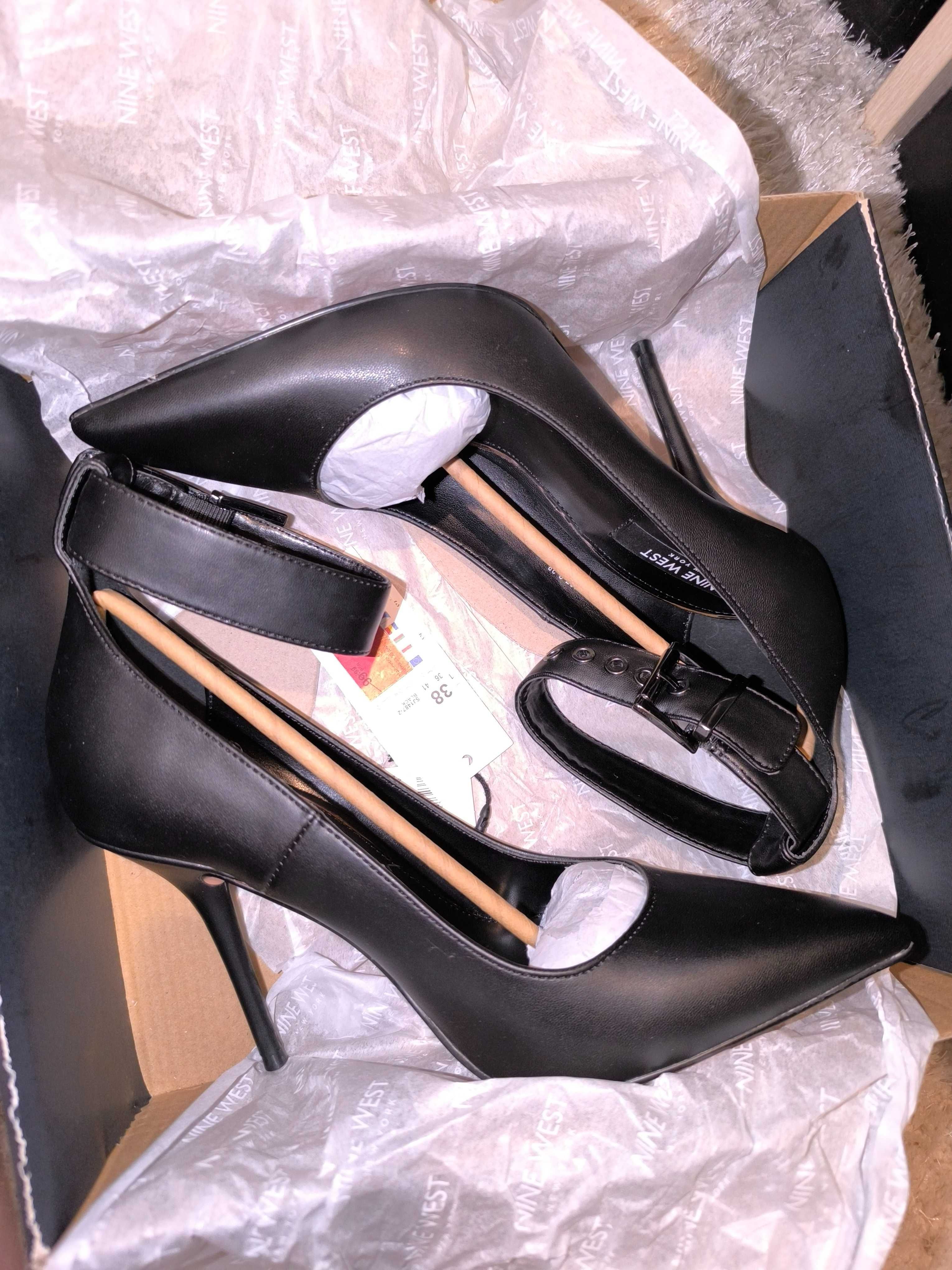 Обувки тънък ток Nine West
