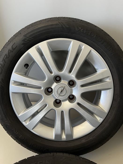 Оригинални джанти 16 цола 5х110 за Опел с летни гуми 205/55/16