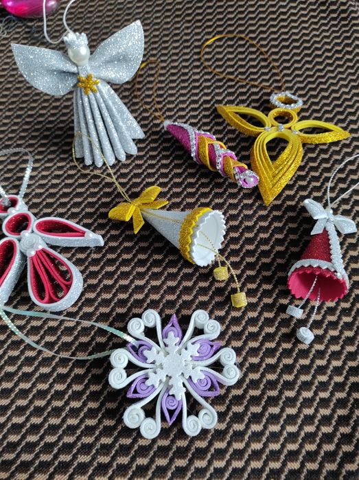 Новогодние ёлочные игрушки