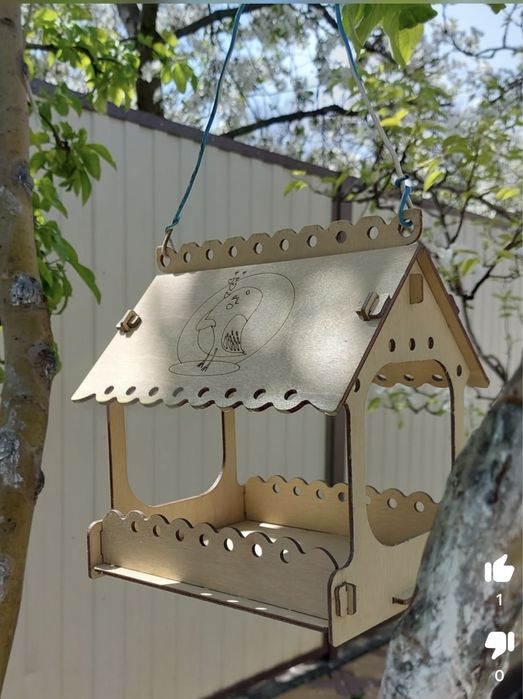 Кормушка для птиц